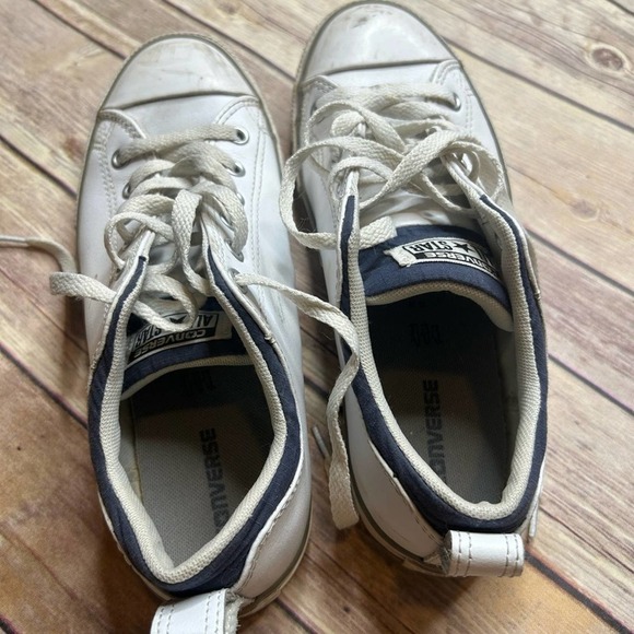 Converse All Star White Leather Women's Size 5 Low Tops Black Tongue Sneakers - Picture 3 of 7